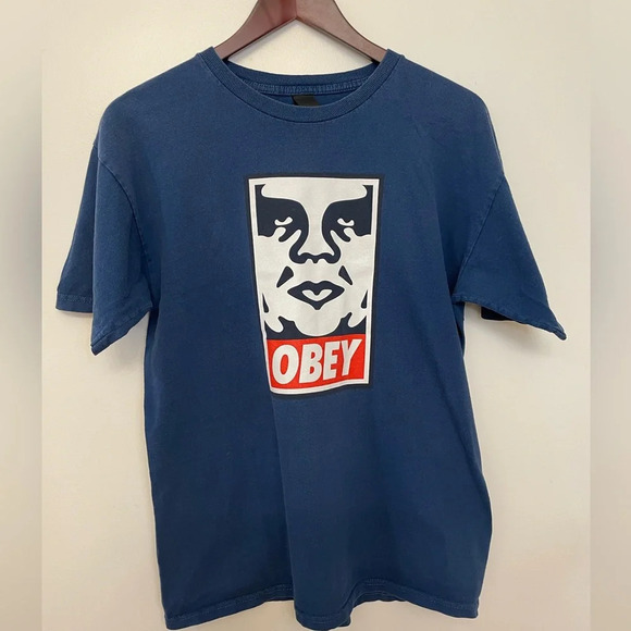 Obey Other - Obey|| Men’s Short Sleeve T-shirt size Medium